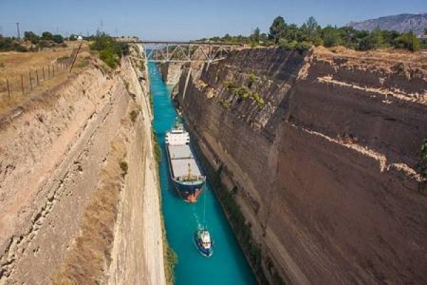 КОРИНФСКИЙ КАНАЛ ОТКРОЕТСЯ С НАЧАЛОМ ЛЕТА